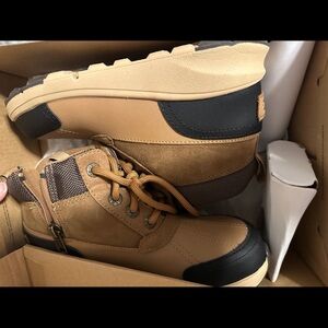 UGG 
Kids Brown and Black Rain Boots